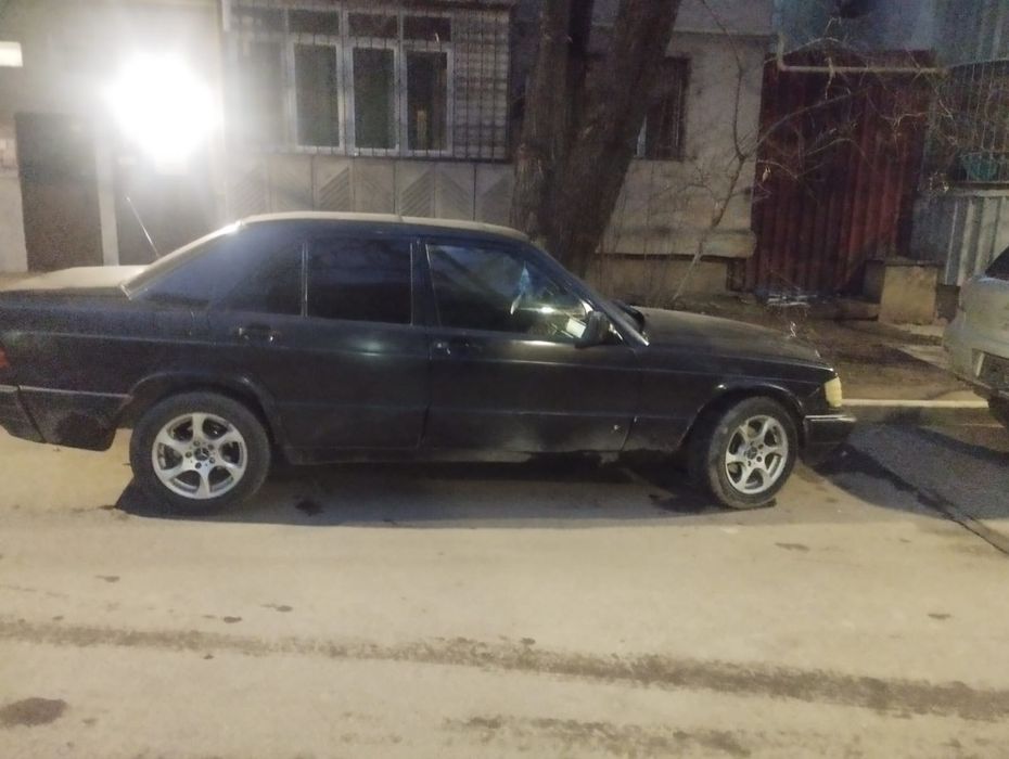 Продам Мерседес 190