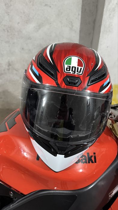 Каска AGV K1 Red Lion