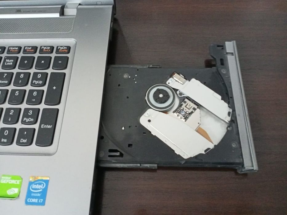 ноутбук Lenovo "17