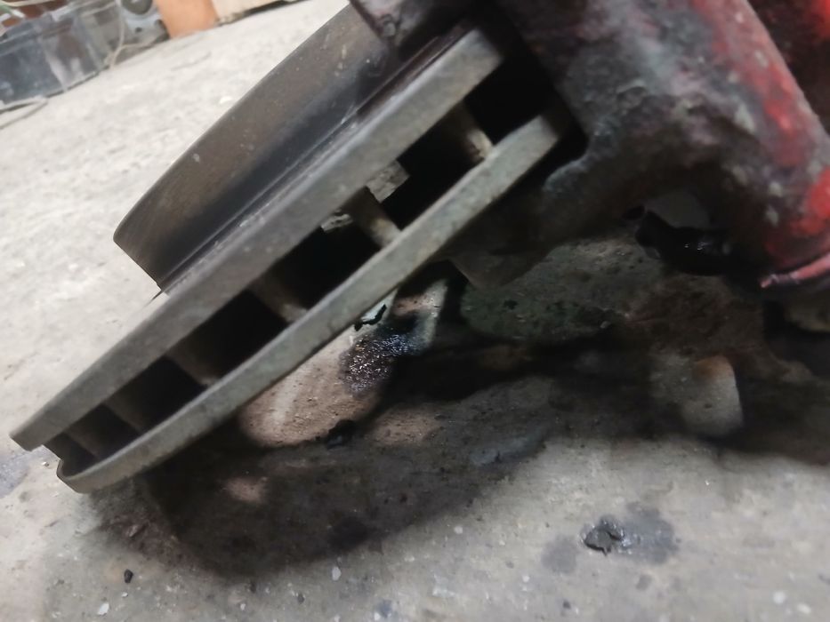 Тормозные диски с супортами марк 2,чайзер