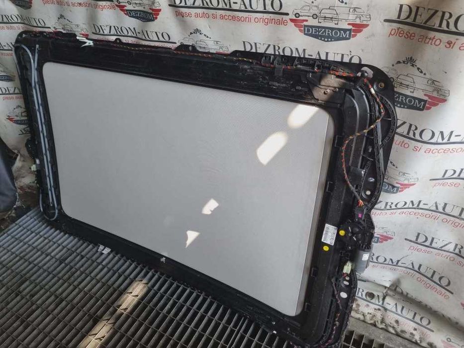 Trapa panoramica 3G9877049A / 3G9877041C VW Passat B8 Variant