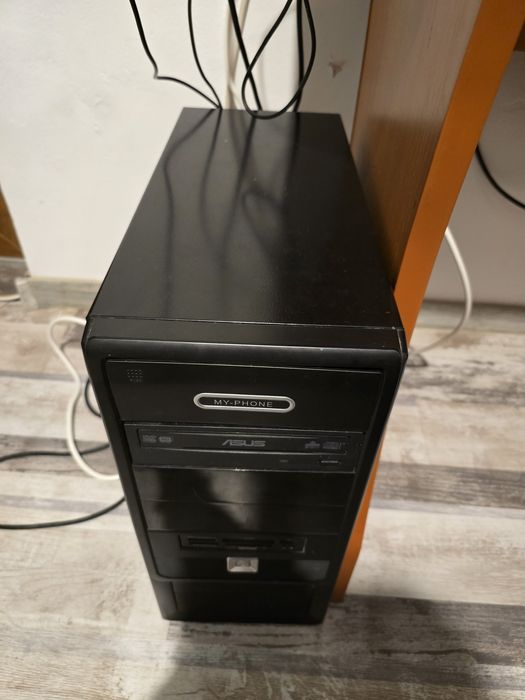 Vând calculator complet