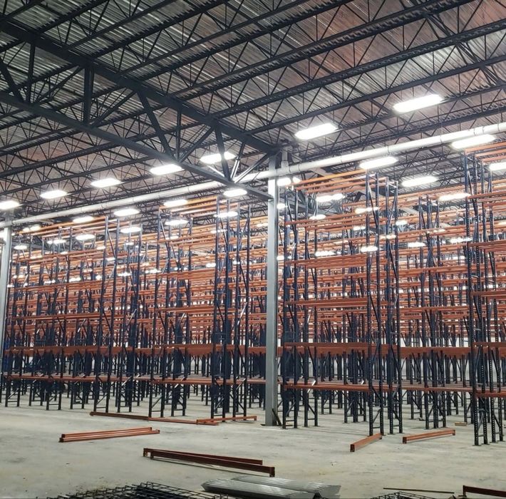 Rafturi metalice industriale