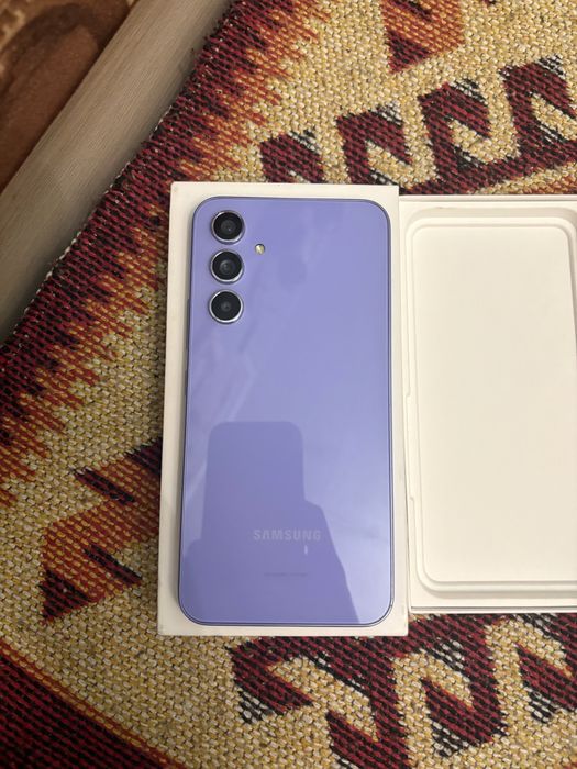 Продаю Samsung A54 256/8gb