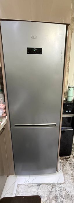 Холодильник BEKO.