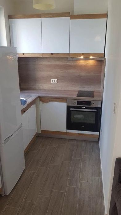 Дава се под наем Двустаен апартамент в София, Кръстова вада - 70 кв.м за 650 € - Снимка #1