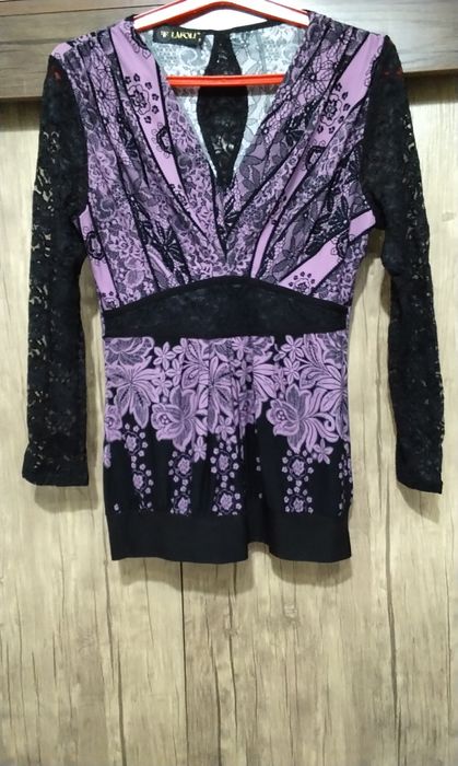 Продаю кофточки нарядные женские