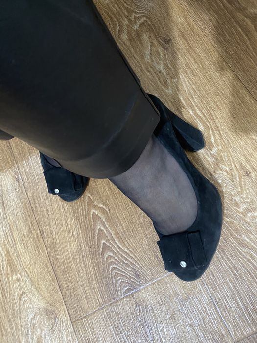 Туфли замшевые на каблуке