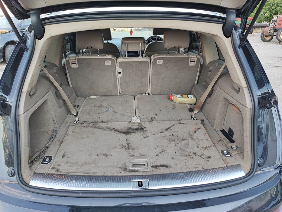 Audi Q7 3.0TDI 233к.с. на части