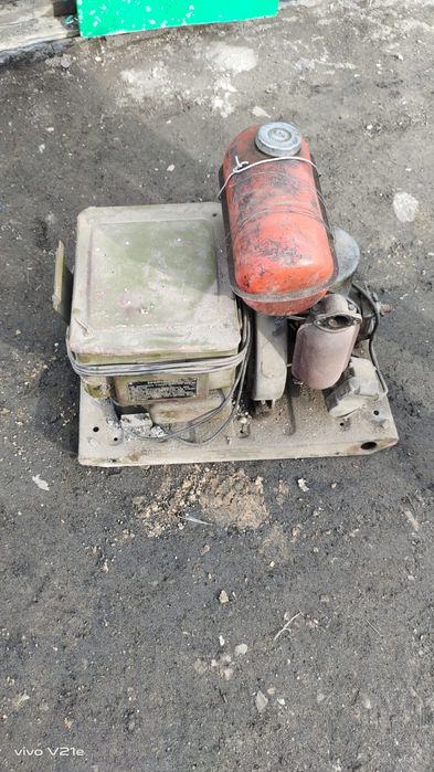 Продам Бензогенератор