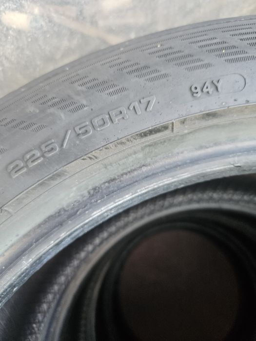 Гуми 225/50/17 дот21