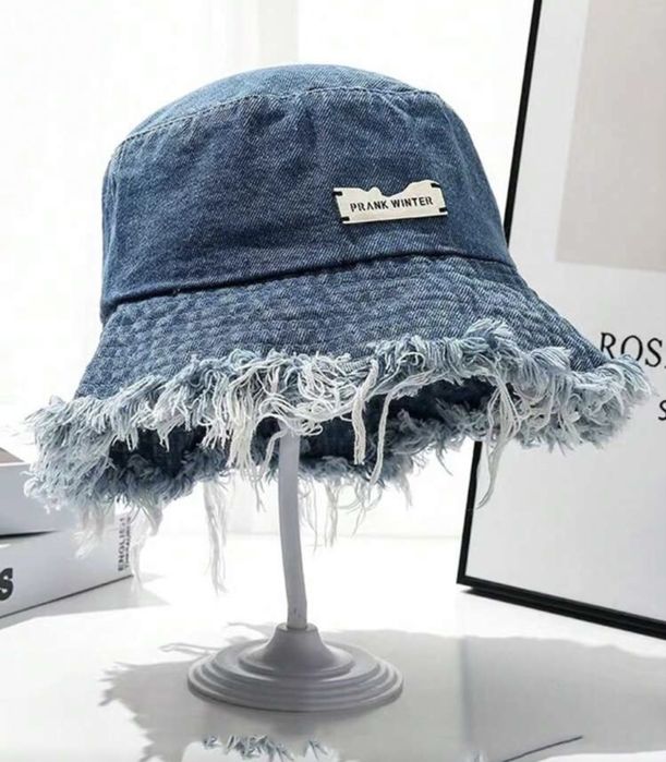 Дънкова шапка идиотка