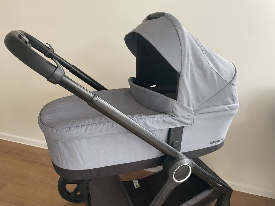 Бебешка количка Easy walker