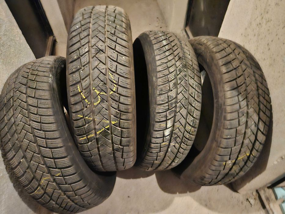 зимни гуми Vredestein 215/65 R17