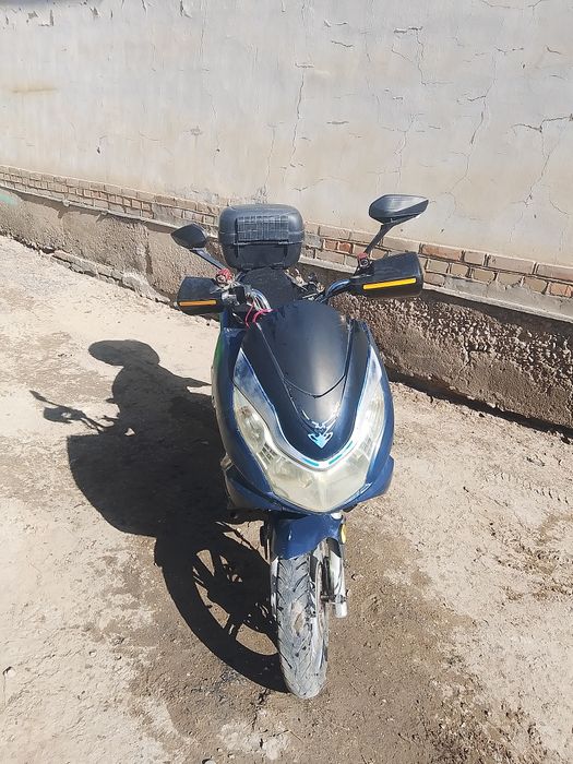 Скутер PEDA 150 кубов