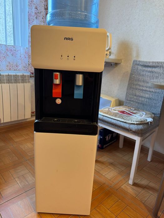 Продам кулер для воды