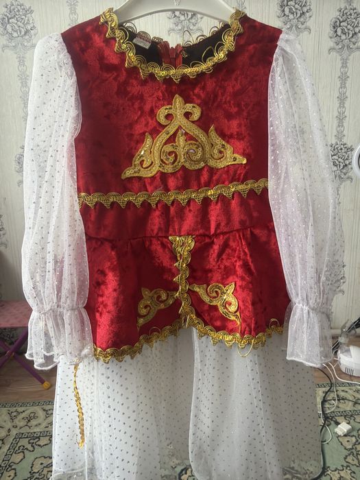 Продам платье для девочки