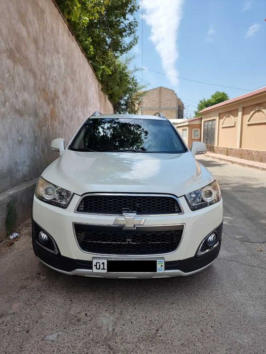 Продается Chevrolet Captiva 2 переделанная под 3