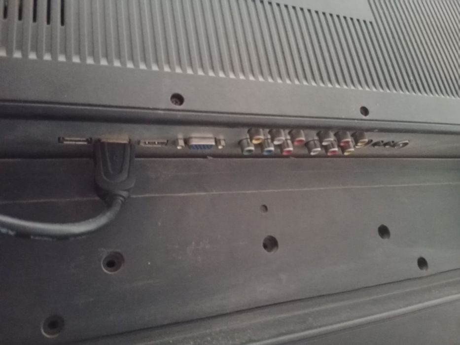 Телевизор продаю