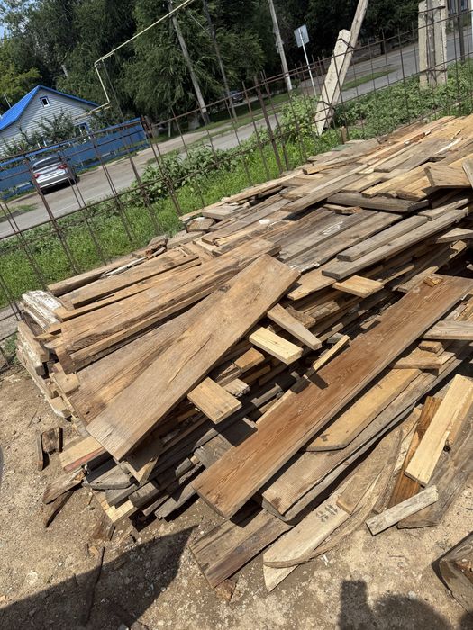Продам необрезную доску (б/у)
