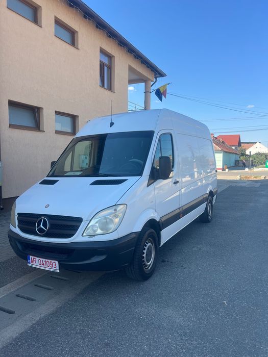 Mercedes Sprinter 215