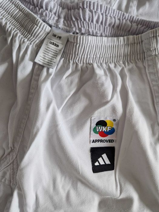 Kimono karate Adidas Club K220