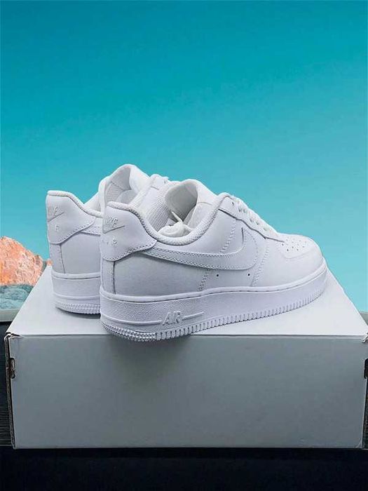 Nike Air Force 1 Low '07 Alb Mărimea 43
