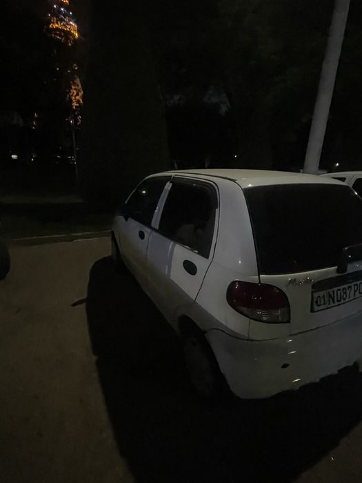 Srochna Oq Matiz sotiladi