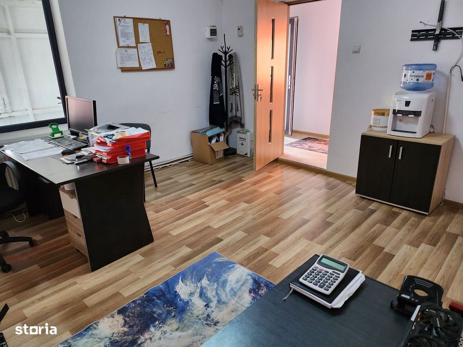 Casă rezidențială cu 9 camere, amplasare centrală