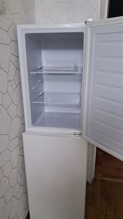 Холодильник сатылады