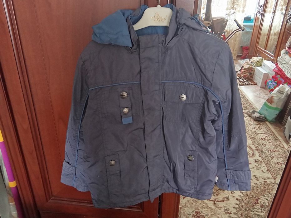 Куртка,Дубленка,Ветровка 1000тг