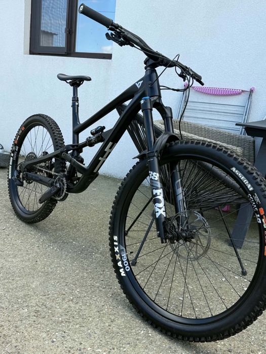 Bicicleta YT marime XL