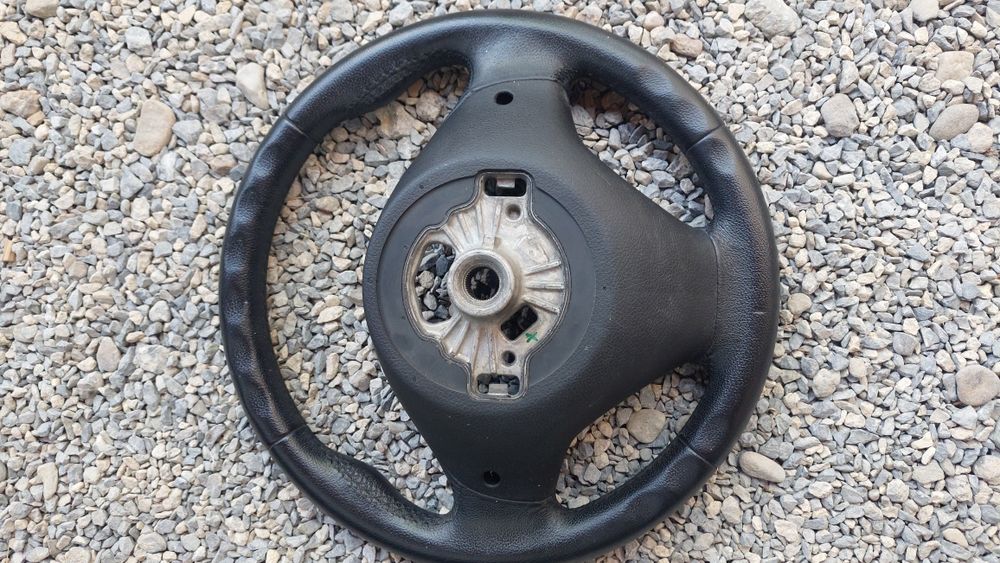 Волан  BMW F30 F31