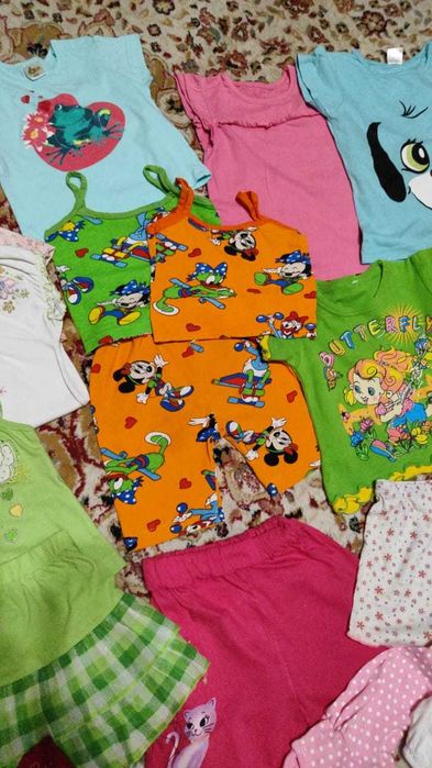 Пакет одежды на маленькую девочку