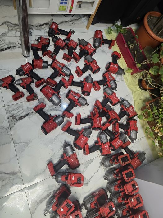 Vand scule milwaukee