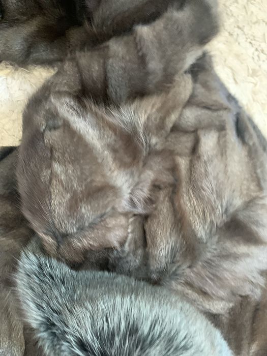 Haina / pelerina din vizon/ nurca & blana vulpe guler /mansete noua ,M