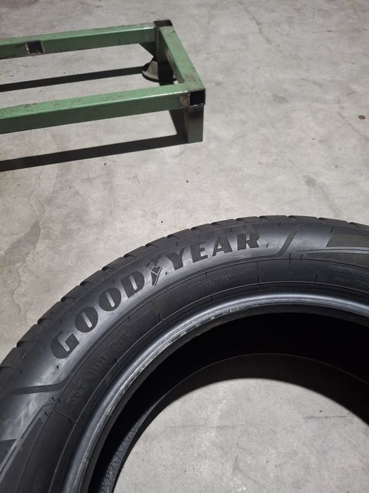 2 Anvelopele de iarnă  245 55 r17 Goodyear