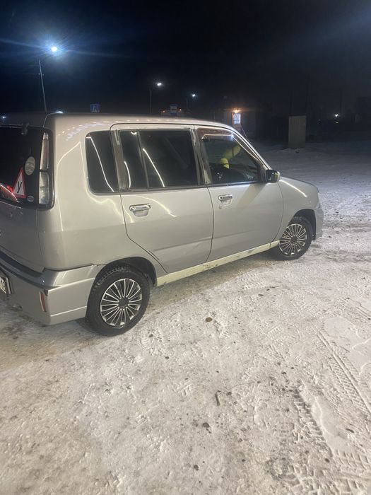 Продам Nisan cude