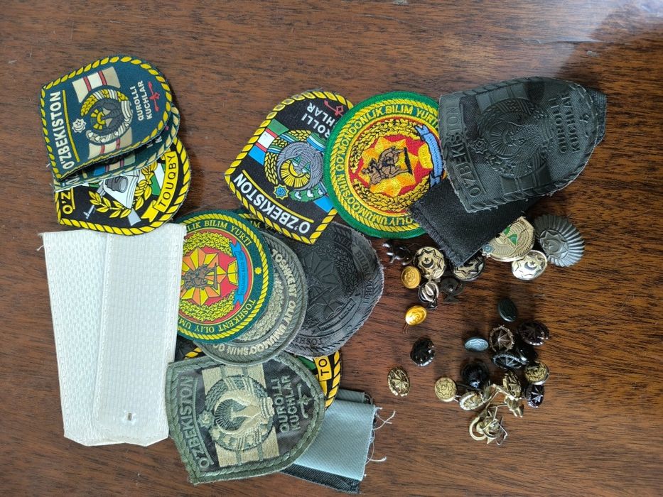 Военные принадлежности и фурнитура