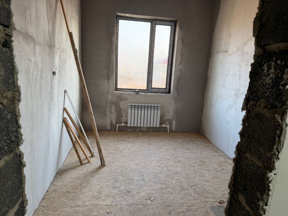 Продам дом на 9а микр