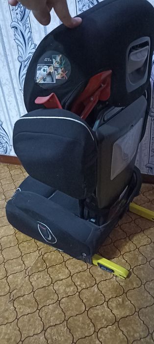 Детское кресло с креплением isofix