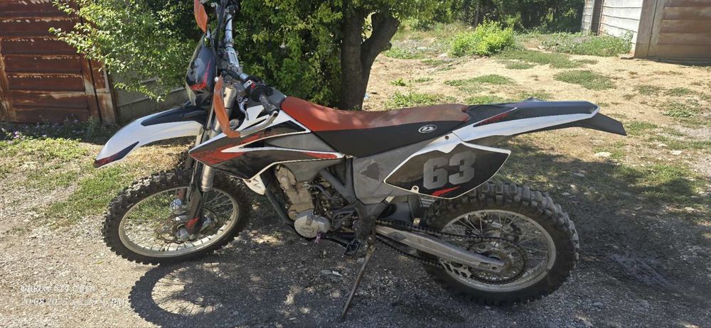 Продавам Beta Rr 250кубика Ендуро с регистрация