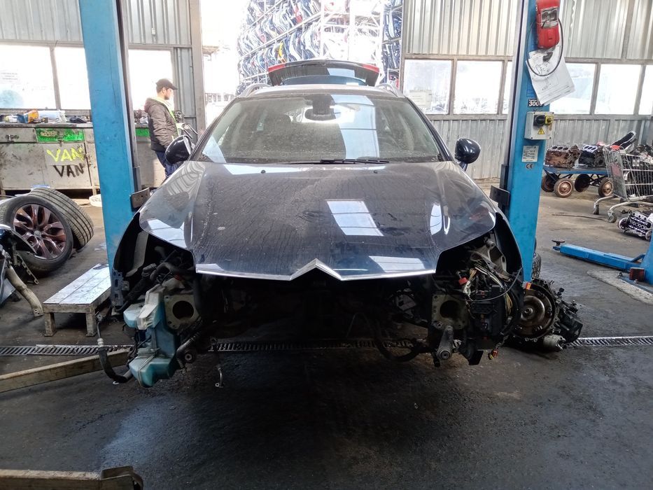 Dezmembrari Citroen C5 2 (RD, TD) (2008-2017) 3.0 HDi 240 Motorina