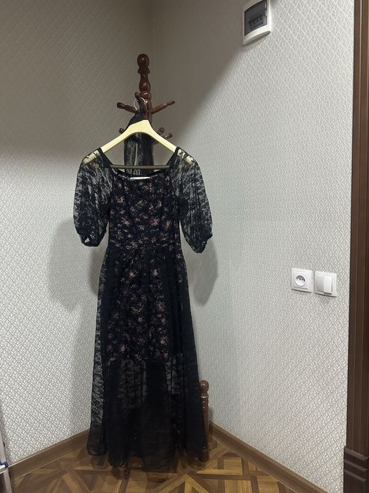 Платье женское, на выходи, 2 слойный, низ хб, вверх гипюр.