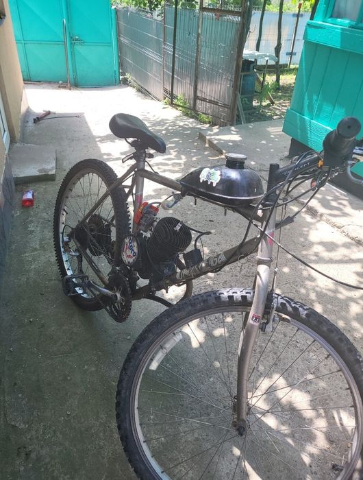 Vând bicicleta 100cc 2timpi