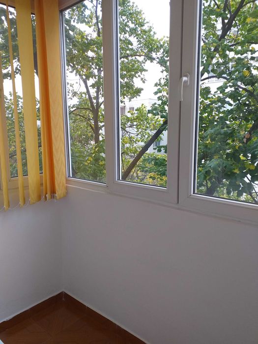 Pf. inchiriez ap. 2 camere semidecomandat in zona Podu Ros