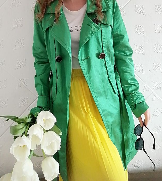 Продам женский тренч