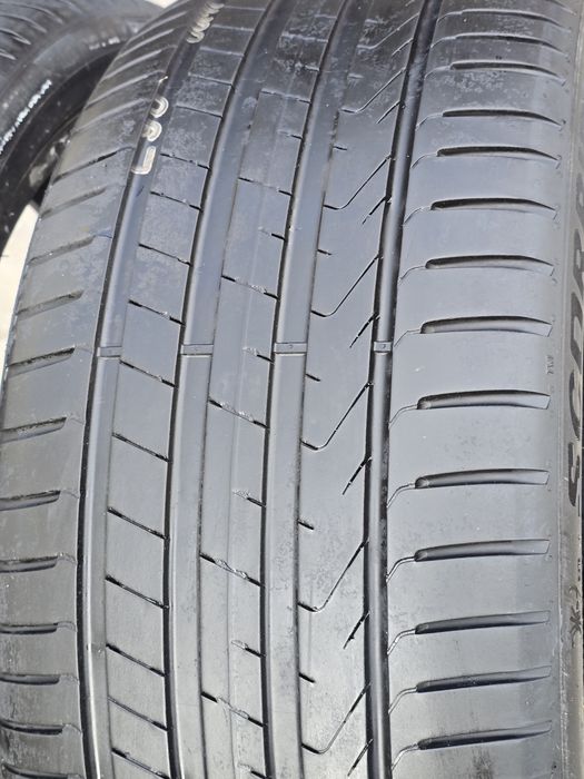 255 40 21 Pirelli