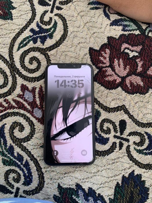 Iphone 11 pro black green