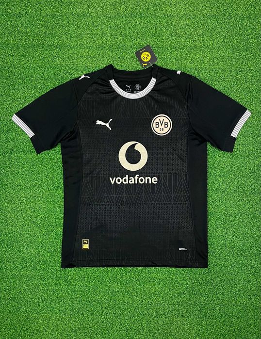 Байерн Мюнхен / Bayern Munich официални тениски 2026/2027 adidas